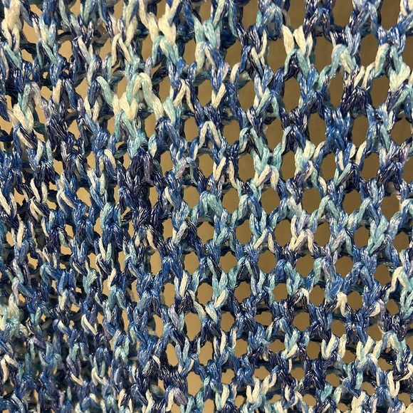 Blue and White Knit Top - Spanner - Picture 3 of 4